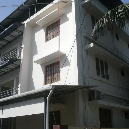 Kochi Jacaranda Holiday Home المظهر الخارجي الصورة