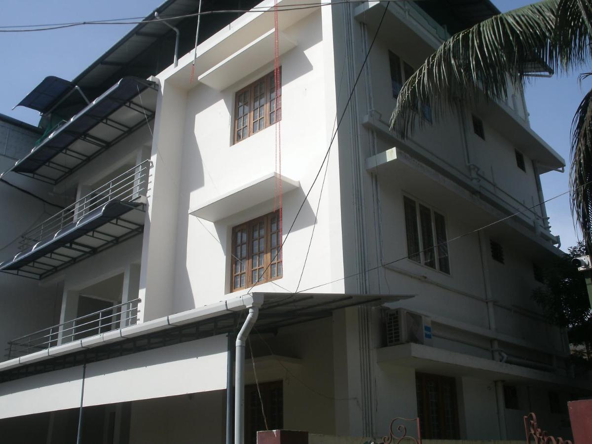 Kochi Jacaranda Holiday Home المظهر الخارجي الصورة